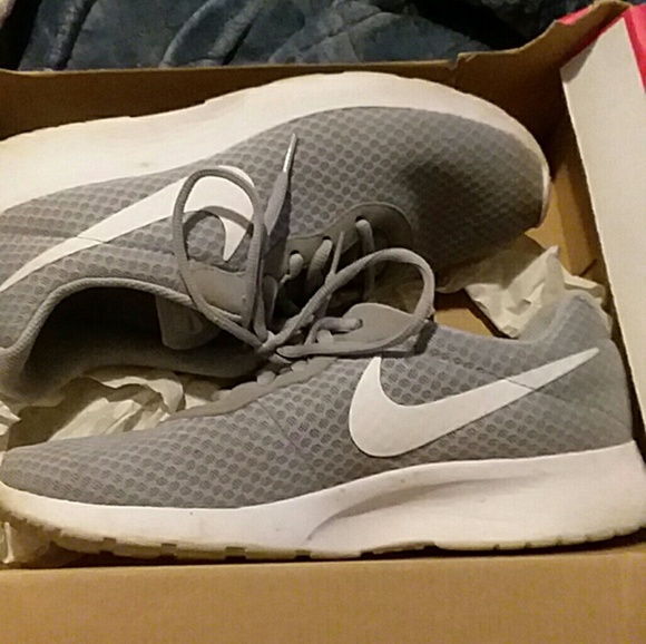 Nike Shoes | Nike Tanjun Size | Poshmark